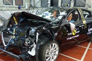 تست تصادف و ایمنی خودرو / euro crash & safety test