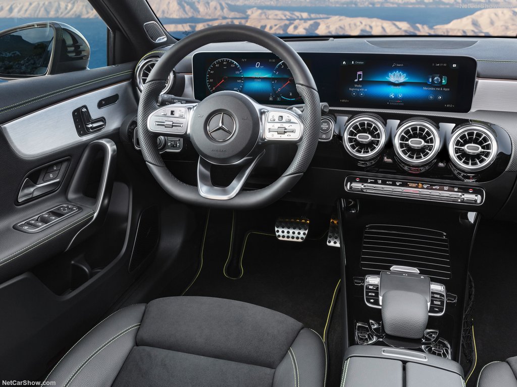 Mercedes Benz A Class 2019 1024 2d - نگاهی به مرسدس بنز کلاس A مدل 2019