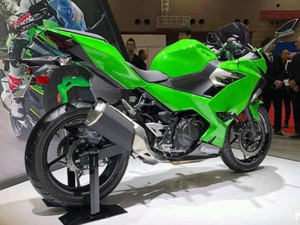 25 1508917879 new kawasaki ninja 250 revealed tokyo motor sh - معرفی مدل 2018 موتورسیکلت نینجا