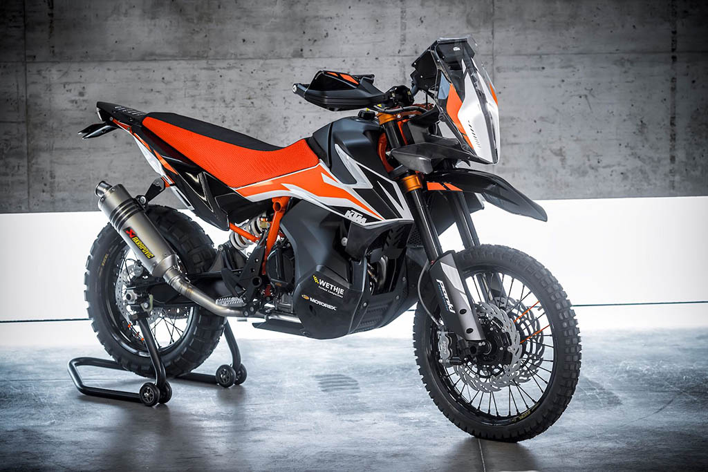 KTM 790 Adventure - موتورسیکلت‌ هایی که در سال 2018 خواهیم دید