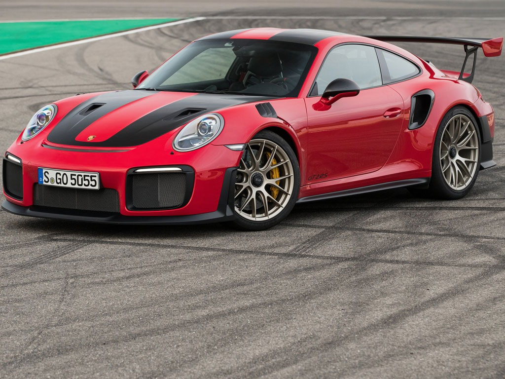 1.Porsche 911 GT2 RS - تجهیز محصولات بیشتر پورشه به پکیج وایساخ