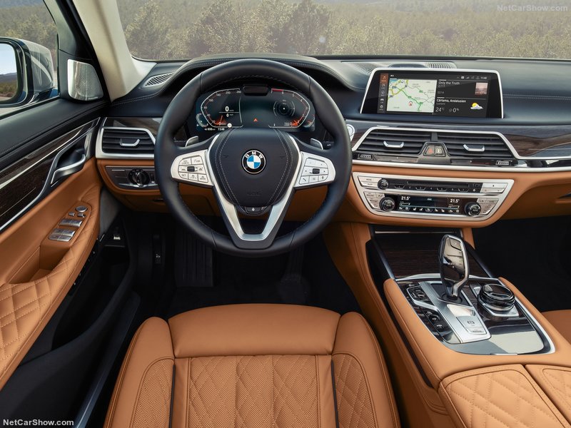 BMW 7 Series 2020 800 3c - بی ام و سری 7 مدل 2020