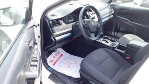 2015 Toyota Camry interior  300x169 - خودروهای زیر 100 میلیون تومان پلاک اروند و مناطق آزاد
