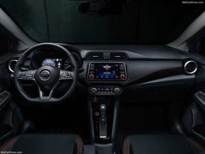 Nissan Versa 2020 1024 08 538x404 1 300x225 - نیسان ورسا 2020؛ قیمت و مشخصات