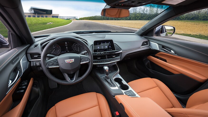 2020 Cadillac CT4 Premium Luxury interior 1 - سرانجام مشخصات کادیلاک CT4-V مدل 2020 منتشر شد
