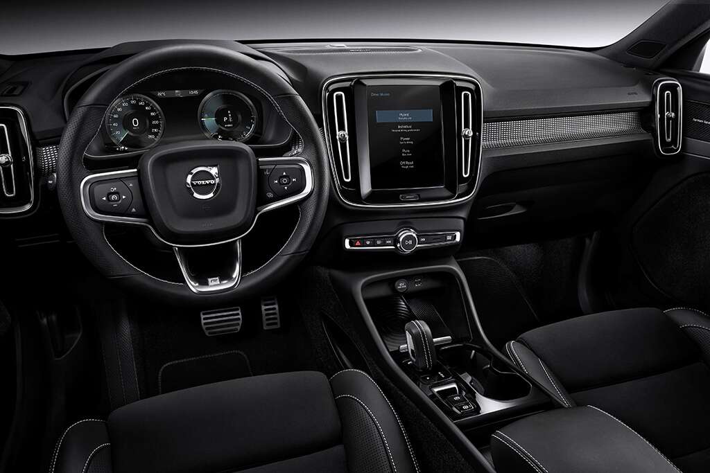 2020 Volvo XC40 7 - ولوو XC40 برقی مجهز به سیستم اندرویدی می شود.